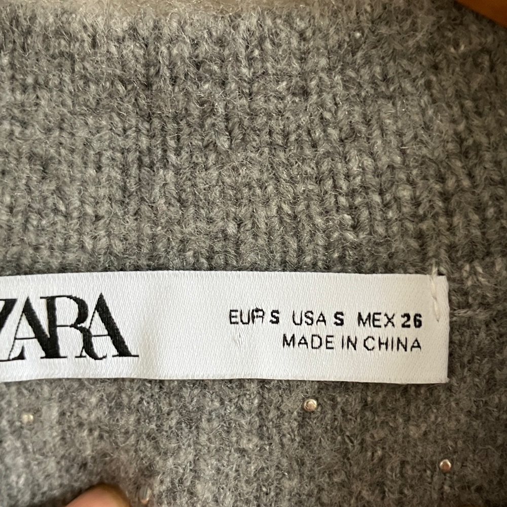 Zara Gray Pearl Trim bomber Cardigan size small - Picture 6 of 9